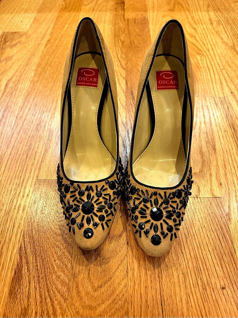 Oscar de la Renta Beaded Tan Heels US 7.5